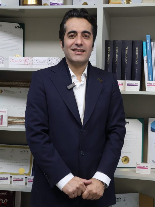 دکتر احسان عالی مدیر عامل مصون دارو
